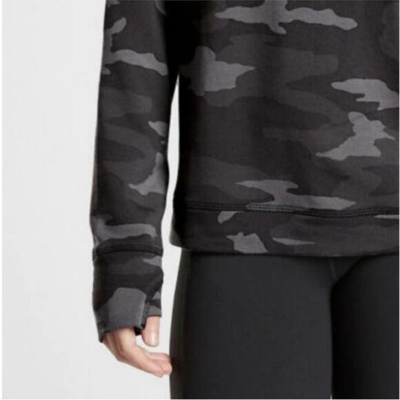 NWT Athleta Girl Cozy Cross Your Fingers Sweatshirt Black/Gray Camo Size XS/6 - Picture 6 of 10
